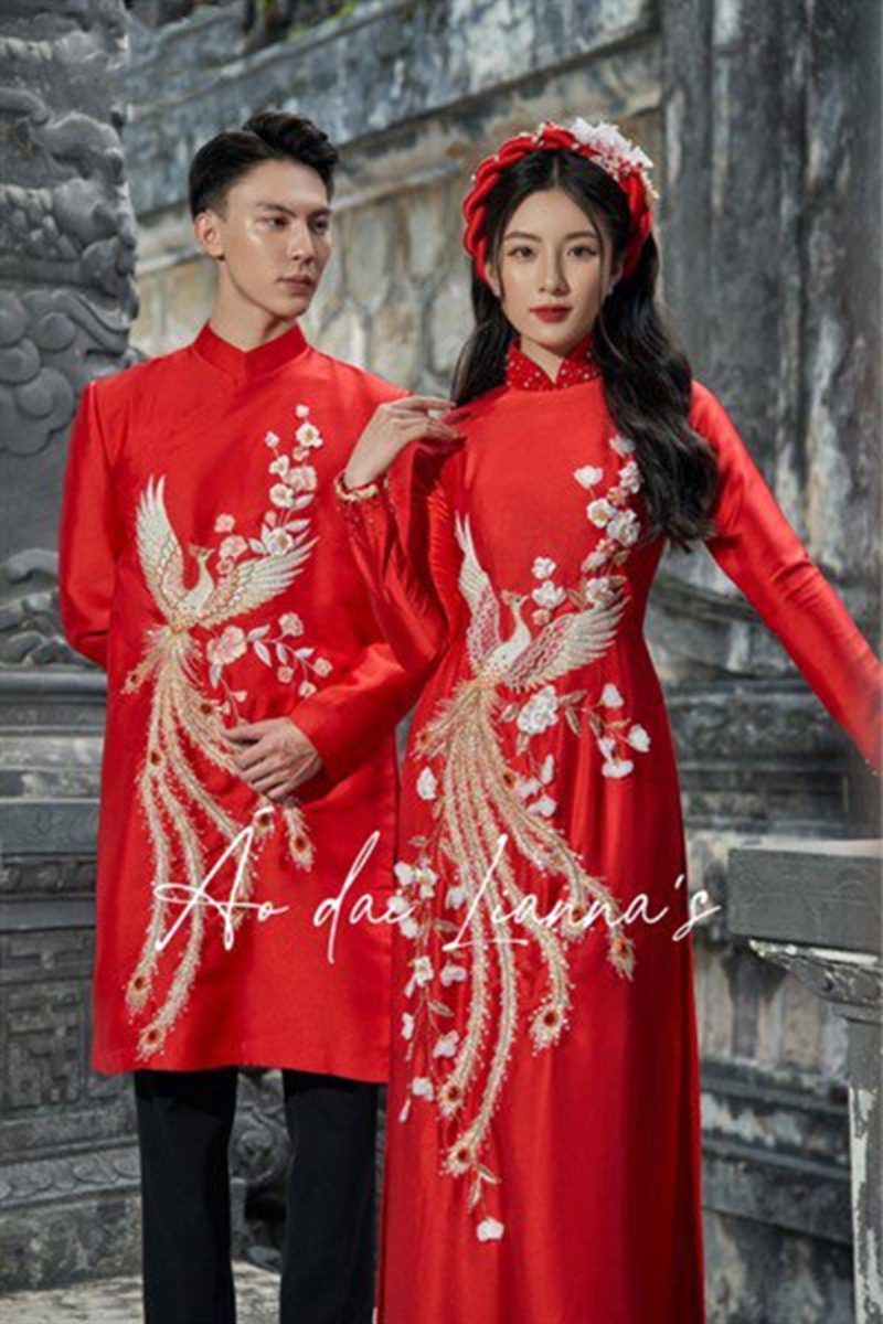 Áo dài cưới đỏ lộng lẫy