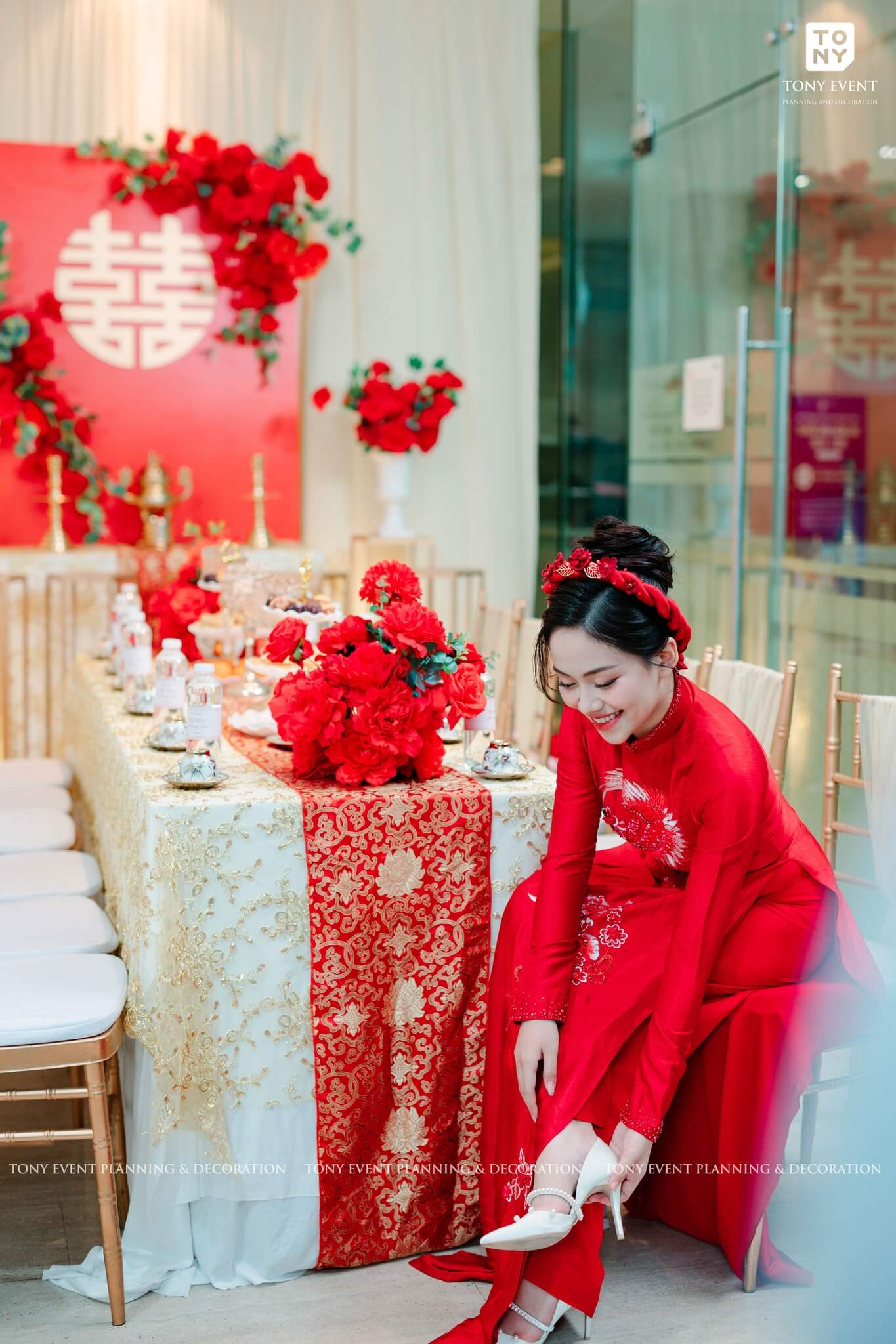Lưu ý khi chọn tone đỏ cho gia tiên