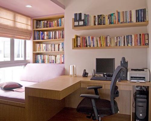 Bố trí ánh sáng tự nhiên và đèn bàn học khoa học