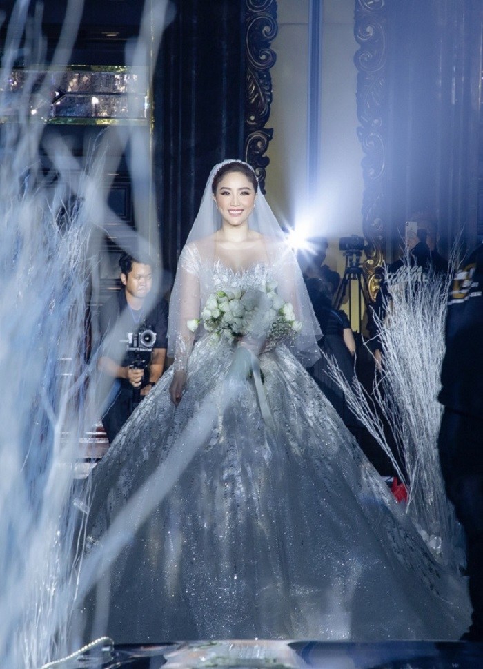 Đám cưới ca sĩ Bảo Thy
