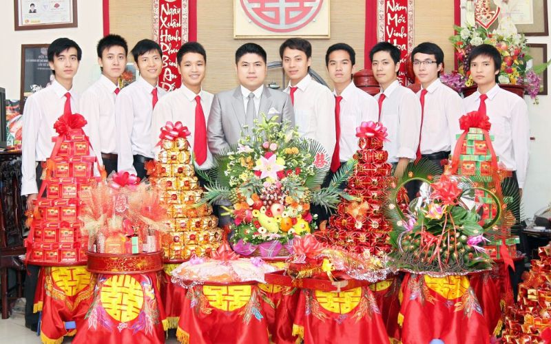 Đám hỏi nhà trai trang trọng