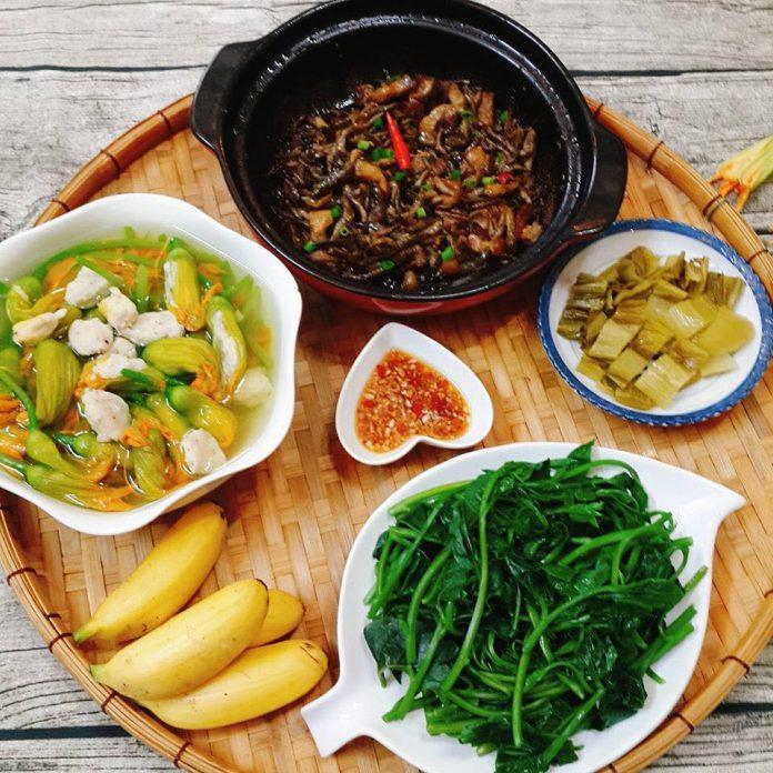 Mâm cơm thanh đạm ngày Chủ nhật
