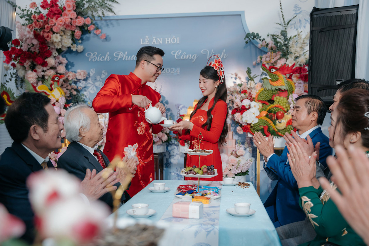 Cặp đôi chuẩn bị lễ cưới