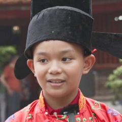 Lịch thi và định hướng học tập cho gia đình trẻ