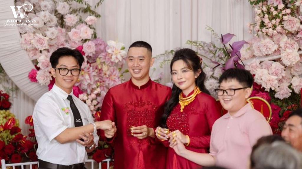 Chuẩn bị trang phục cưới