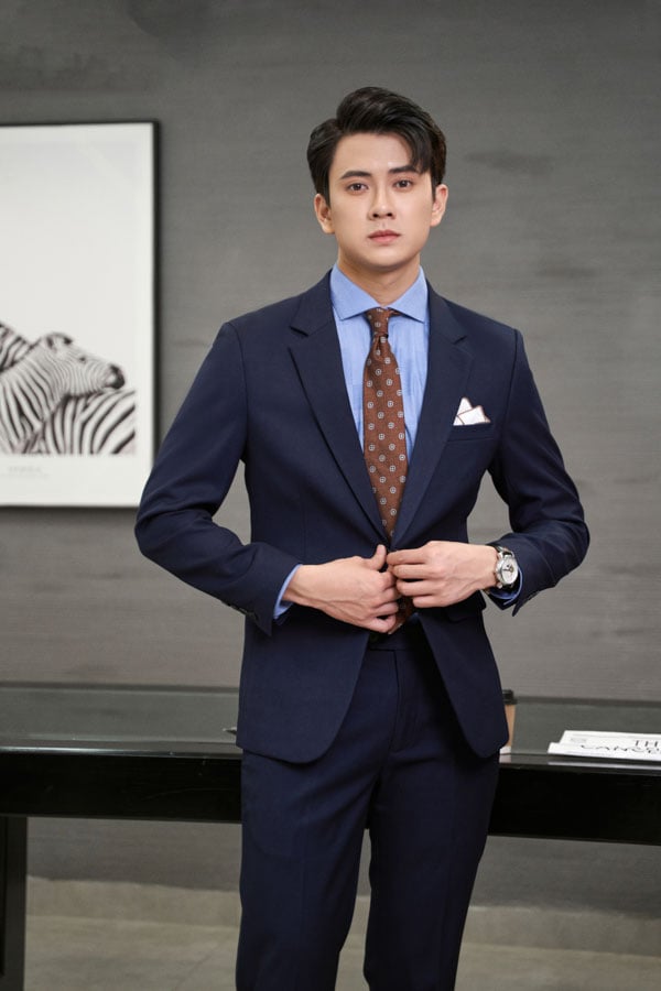 Mẫu vest màu sắc trẻ trung