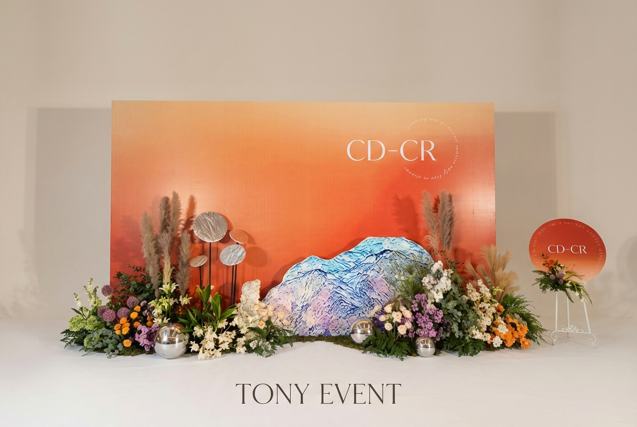 Cổng hoa trang trí lối vào tiệc cưới