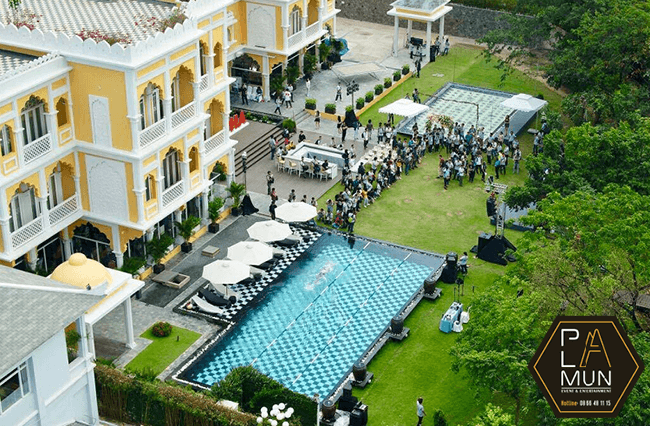 Chloe Gallery outdoor wedding venue