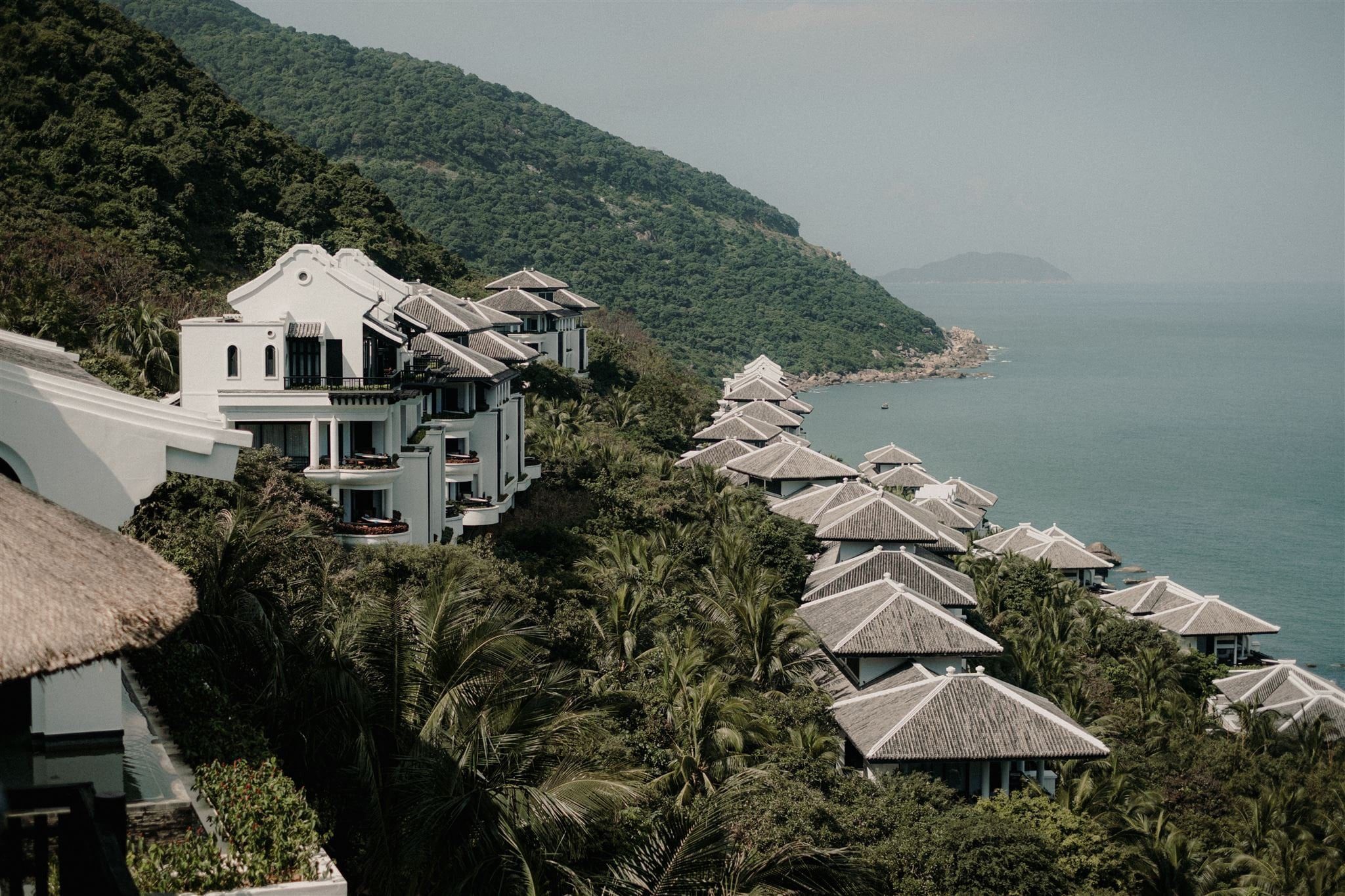 InterContinental Danang Peninsula sang trọng và hiện đại