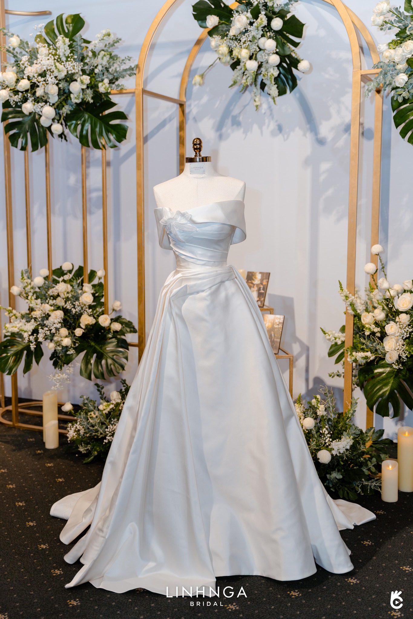 THIẾT KẾ VÁY CƯỚI TỪ XA – DỊCH VỤ ĐẶC BIỆT TẠI LINH NGA BRIDAL
