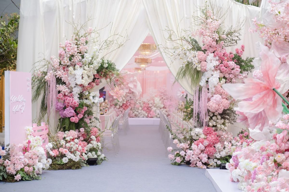 Trang trí tiệc cưới phong cách romantic