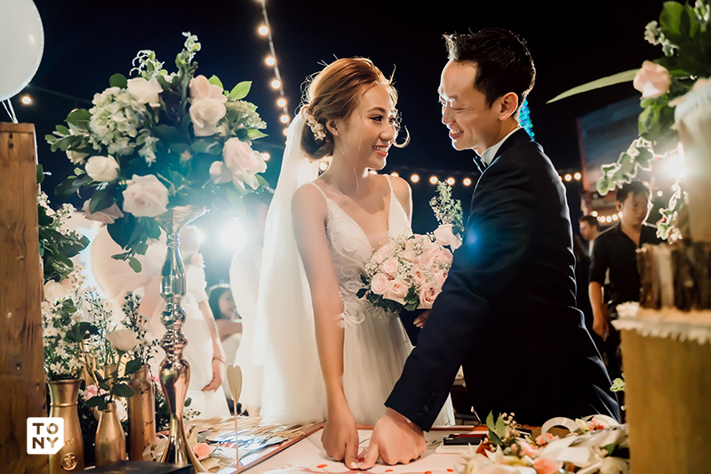 Không gian tiệc báo hỷ ấm cúng