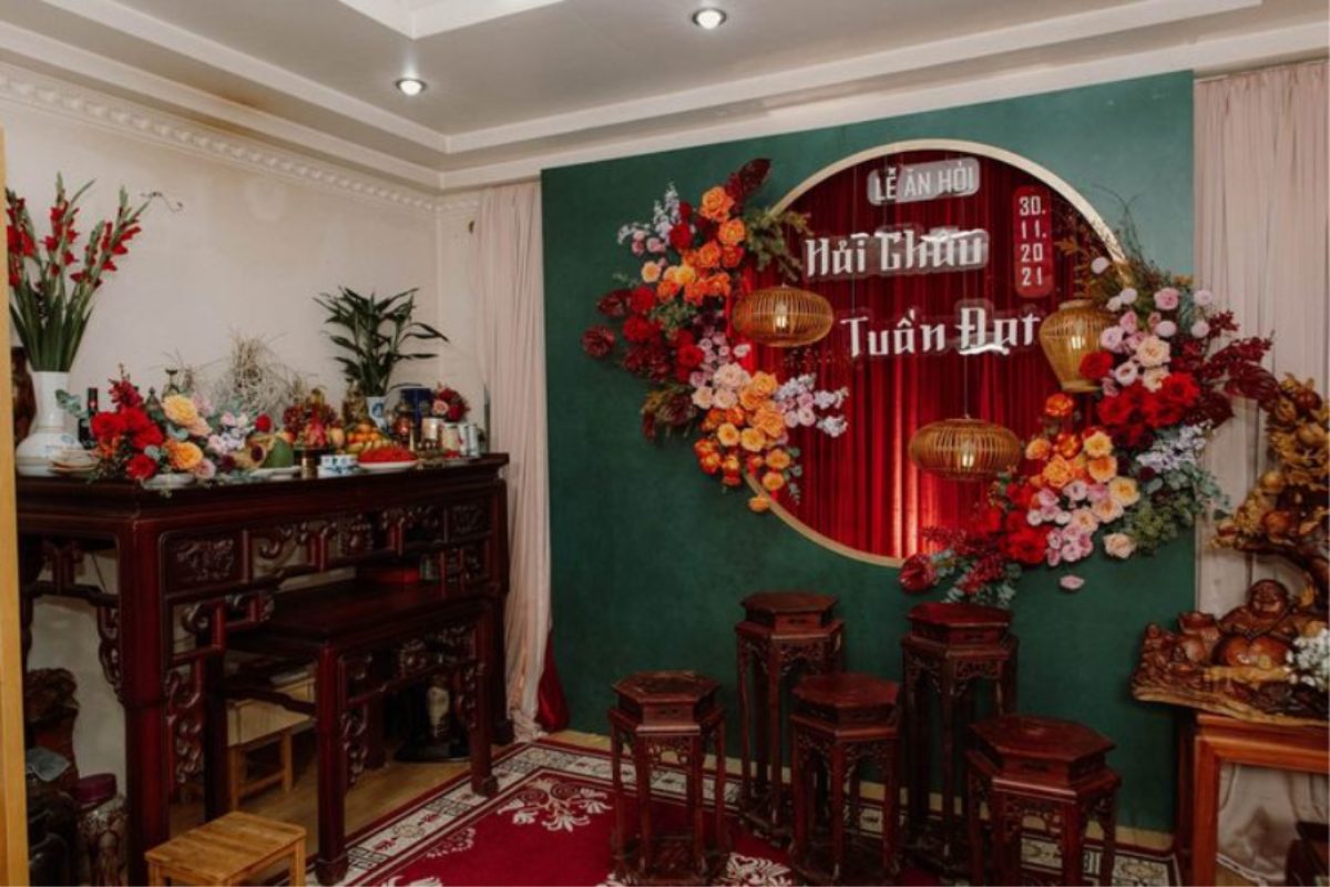 Bàn thờ gia tiên hiện đại, tối giản ngày cưới.