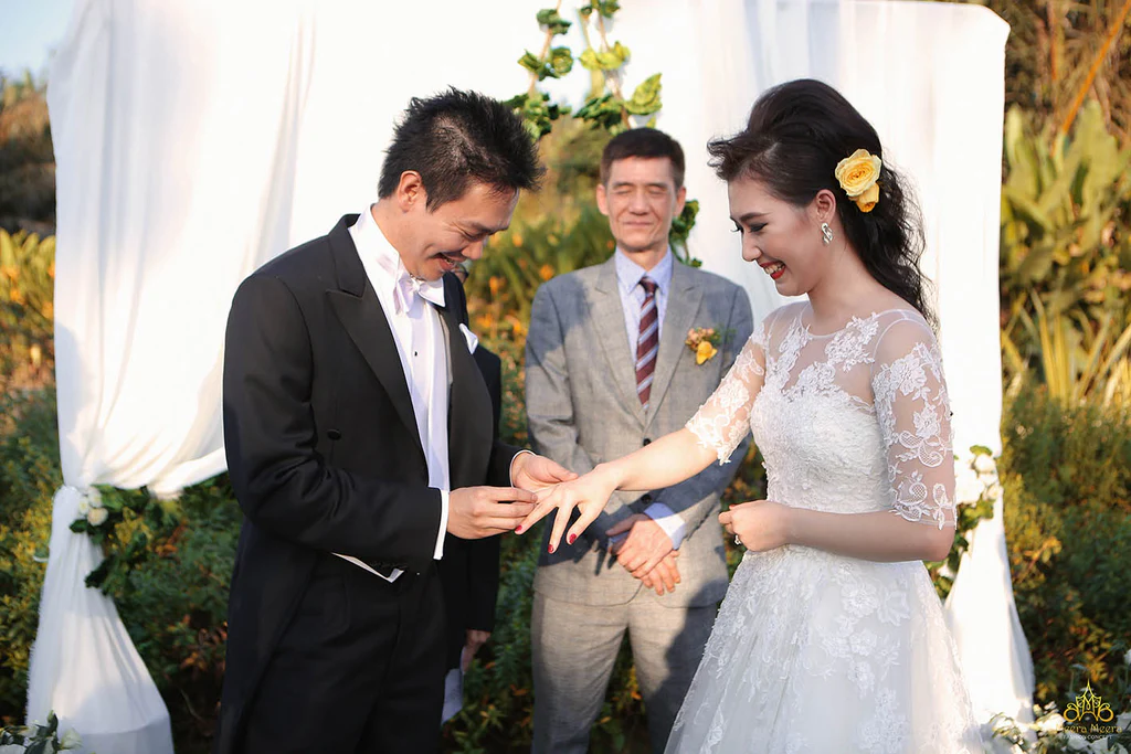 Đám cưới ở làng du lịch