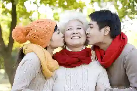 Hòa hợp với mẹ chồng trong cuộc sống hôn nhân