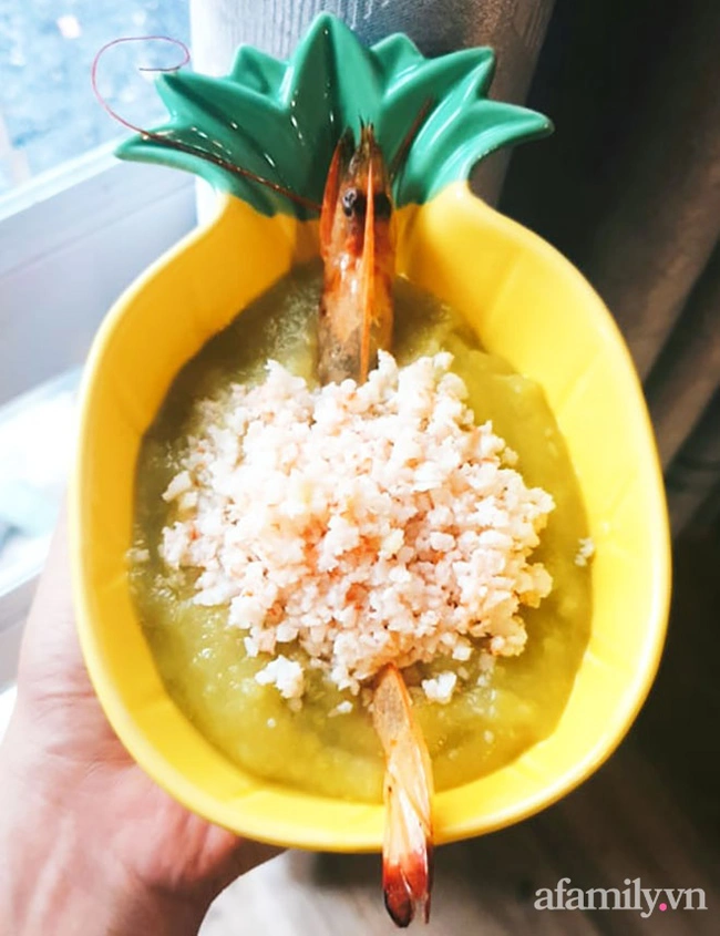 Súp tôm rau củ phô mai cho bé