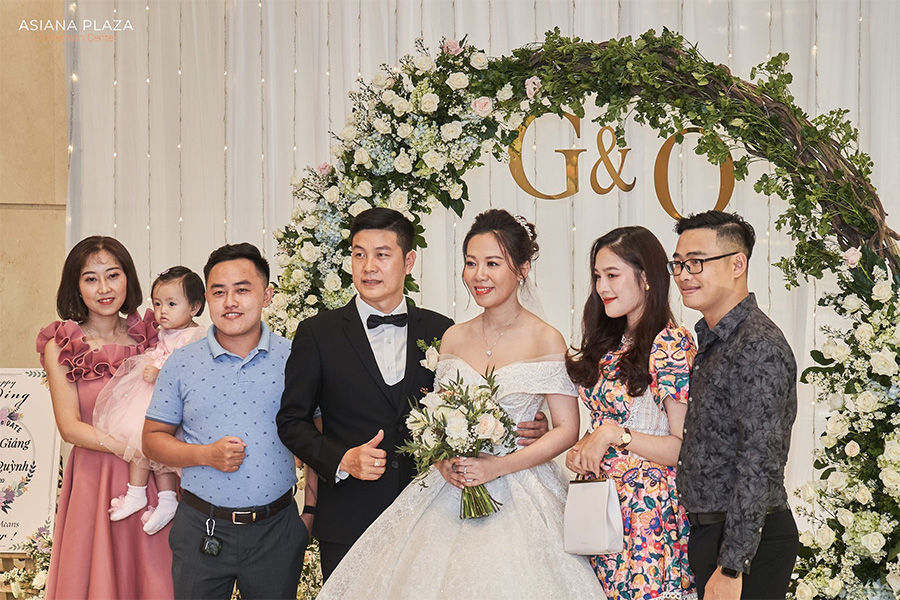 Lịch chốt ngày cưới