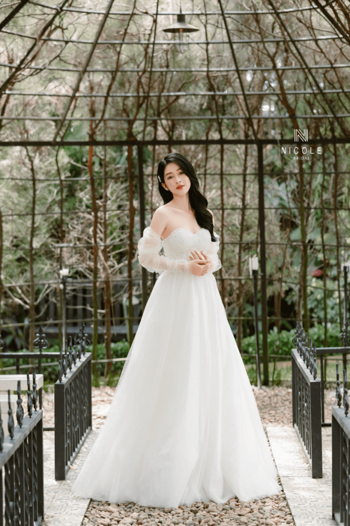 Thiết kế áo cưới phần tay rời linh hoạt mọi phong cách