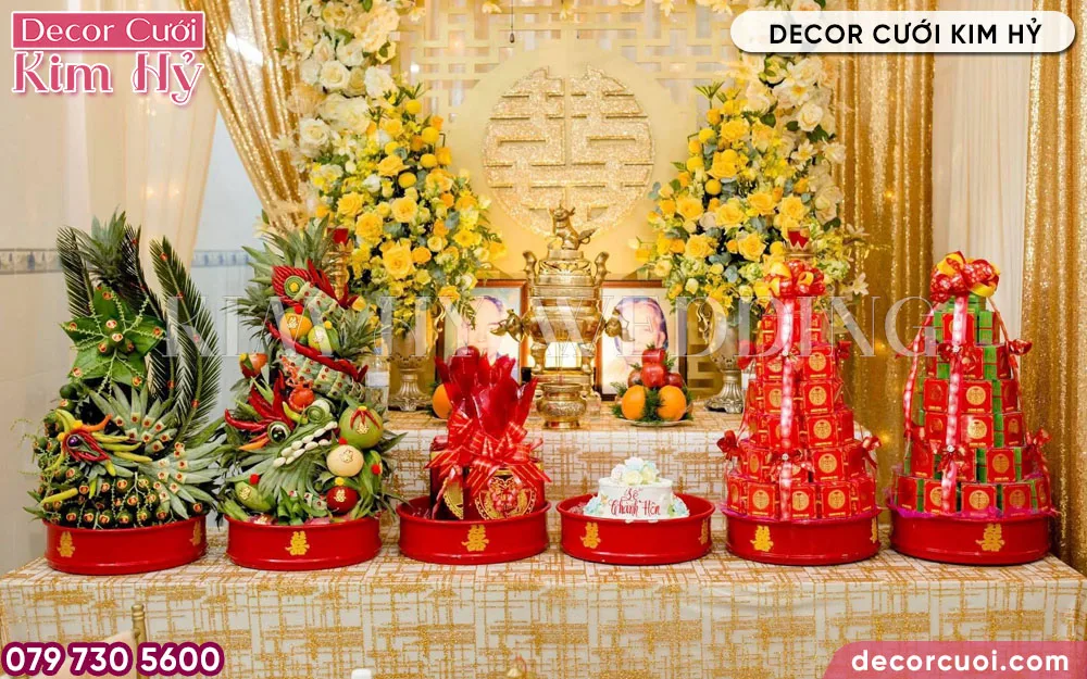 Bày soạn mâm quả lễ vật thật chỉnh chu và đầy đủ