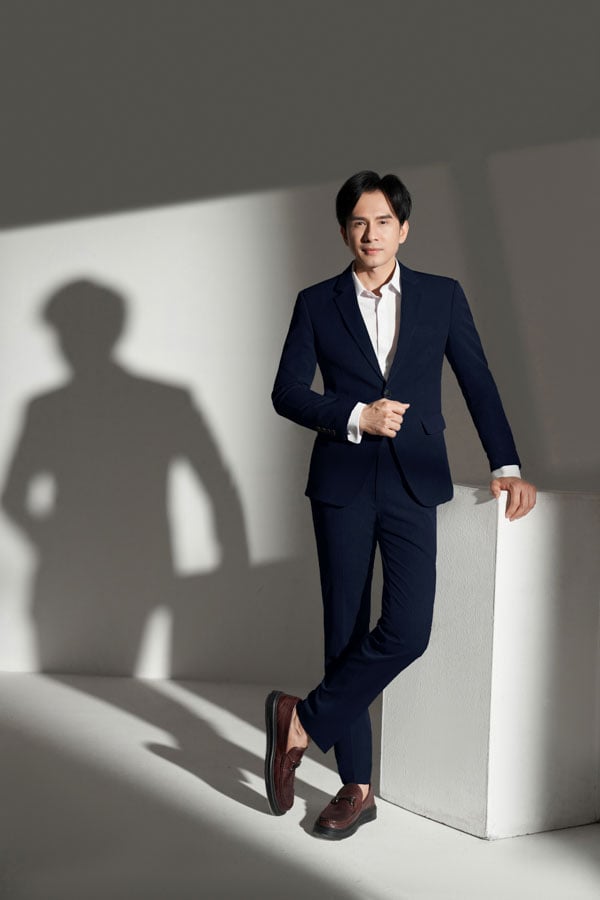 Mẫu vest slim-fit ôm người