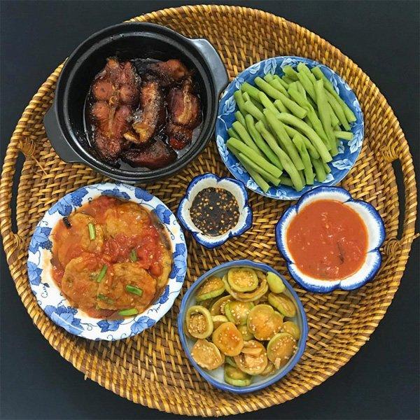 Mâm cơm tối 4 người