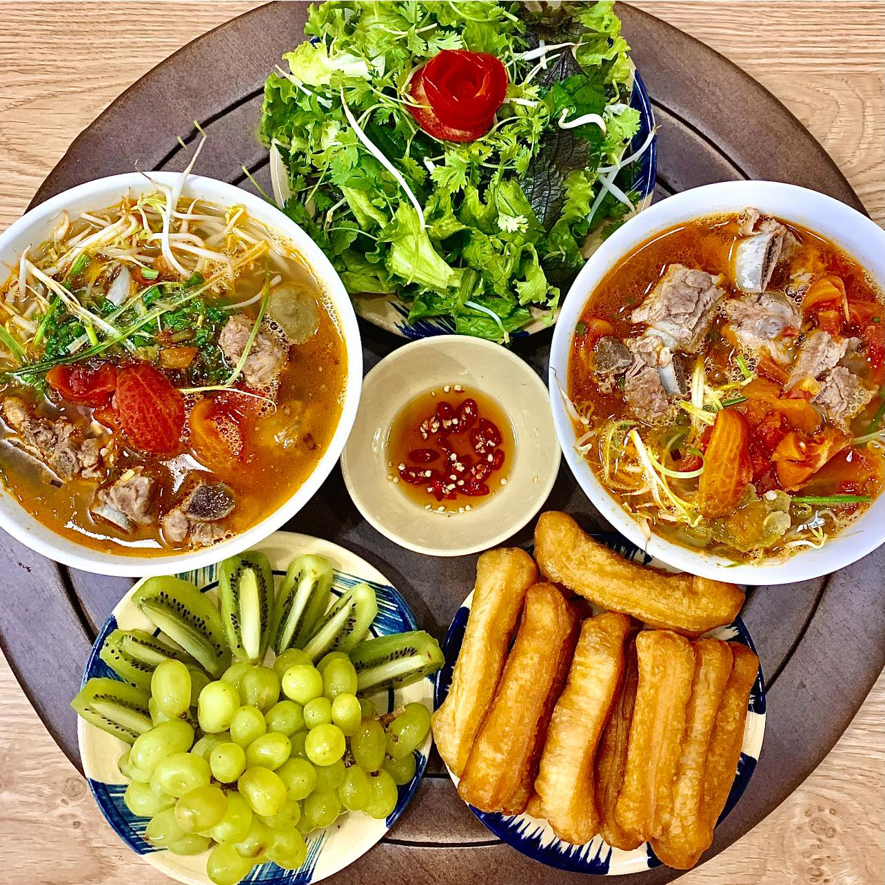 Mâm cơm đơn giản, đủ chất với các món phối hợp theo mùa