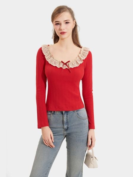 Áo phối ren đính nơ kết hợp quần jean ống loe