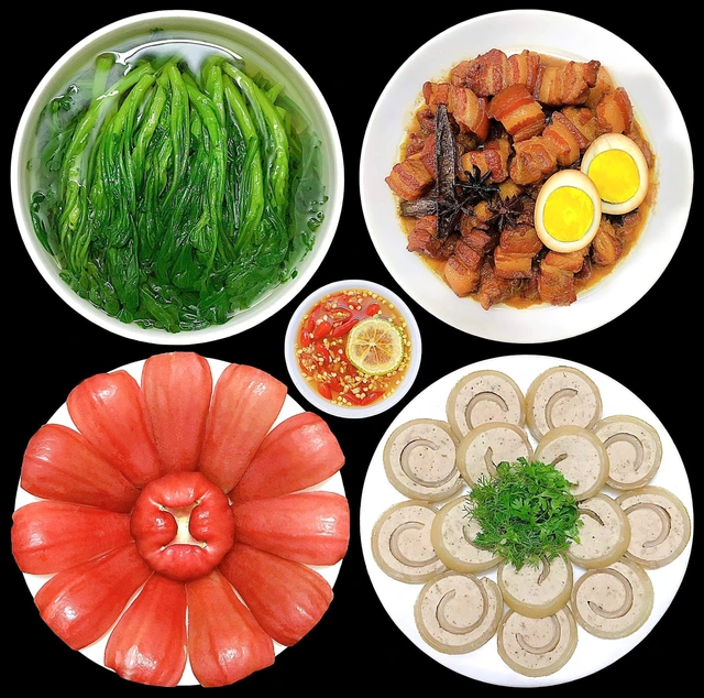 Mâm cơm gia đình với các món ăn quen thuộc, giá bình dân