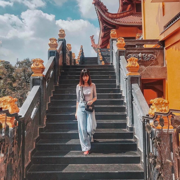 Gợi ý trang phục nữ đi chùa