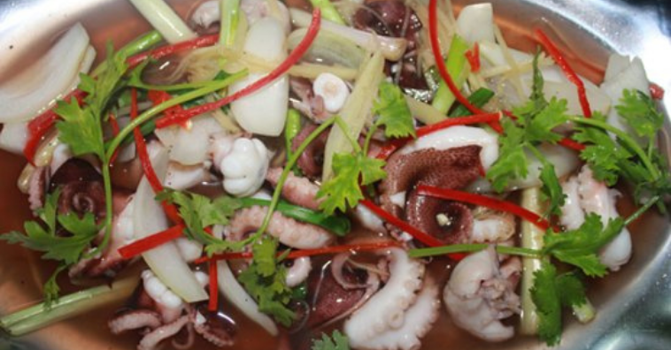 Món ruốc nấu chua Quảng Ninh