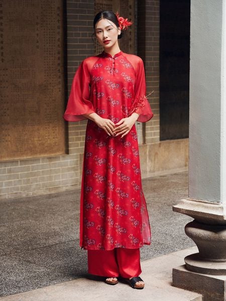 Áo dài sắc hồng nhạt