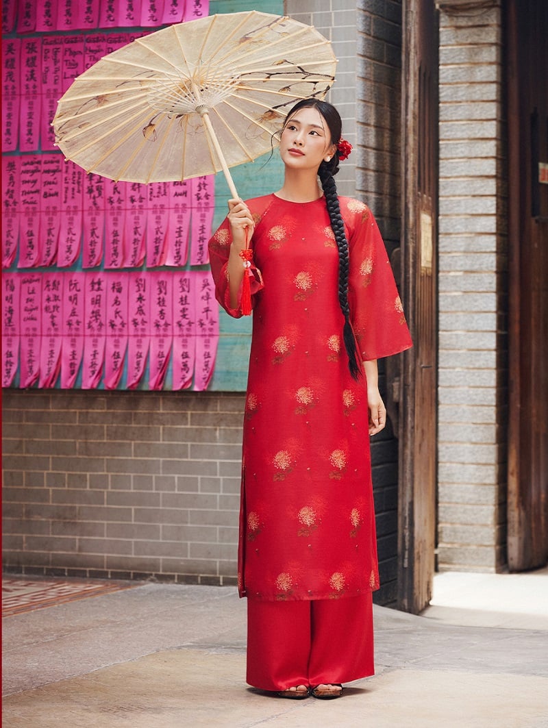 Áo dài Ngọc Khuê sang trọng