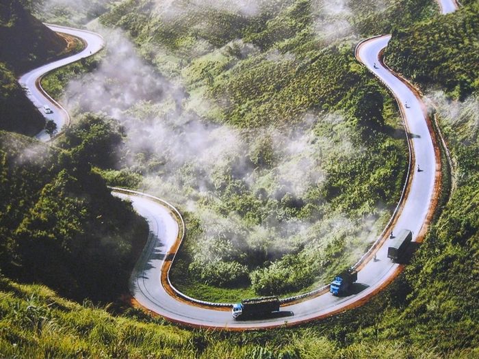 Cung đường từ Sài Gòn lên Pleiku với đặc trưng cao nguyên rộng và nhiều đoạn dài