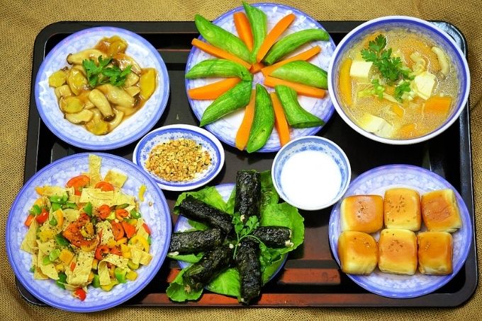 Mâm cơm chay cúng rằm tháng 7
