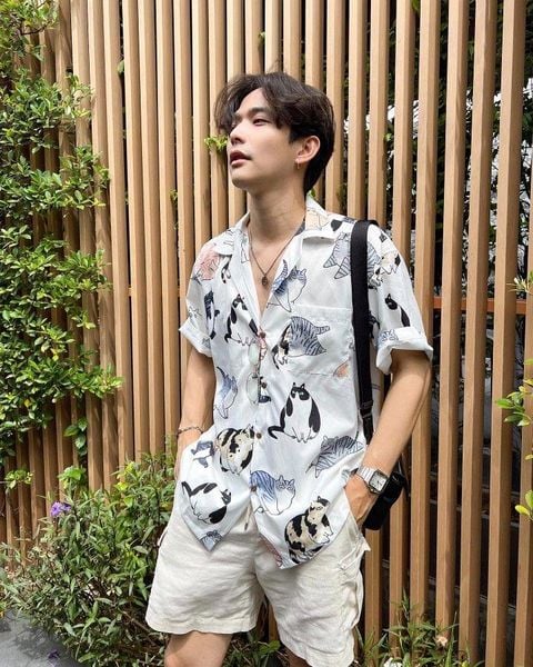 Áo sơ mi họa tiết đi biển