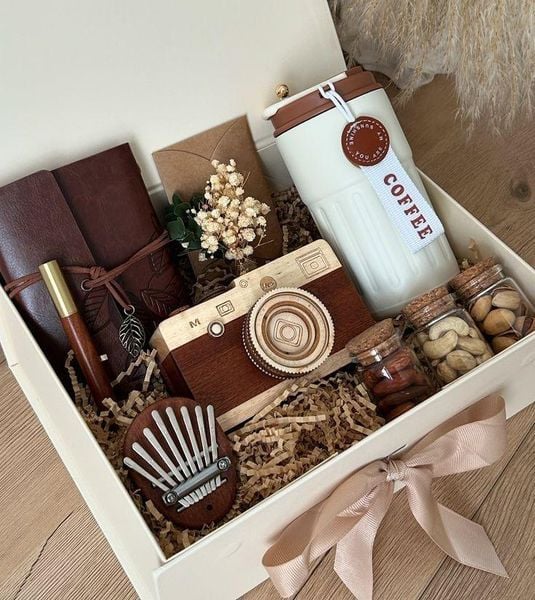 Quà Valentine cho người yêu nên đắt hay vừa đủ