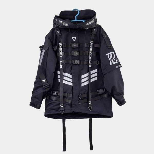 Áo khoác techwear nhiều lớp