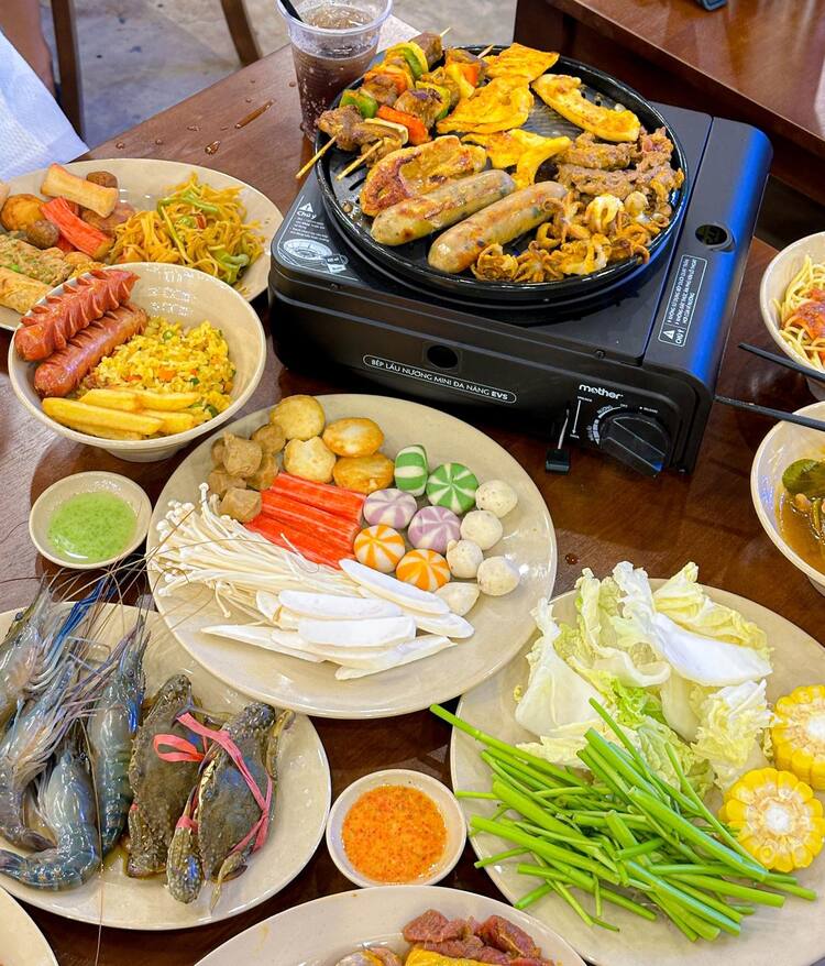 Quầy buffet chay phong phú