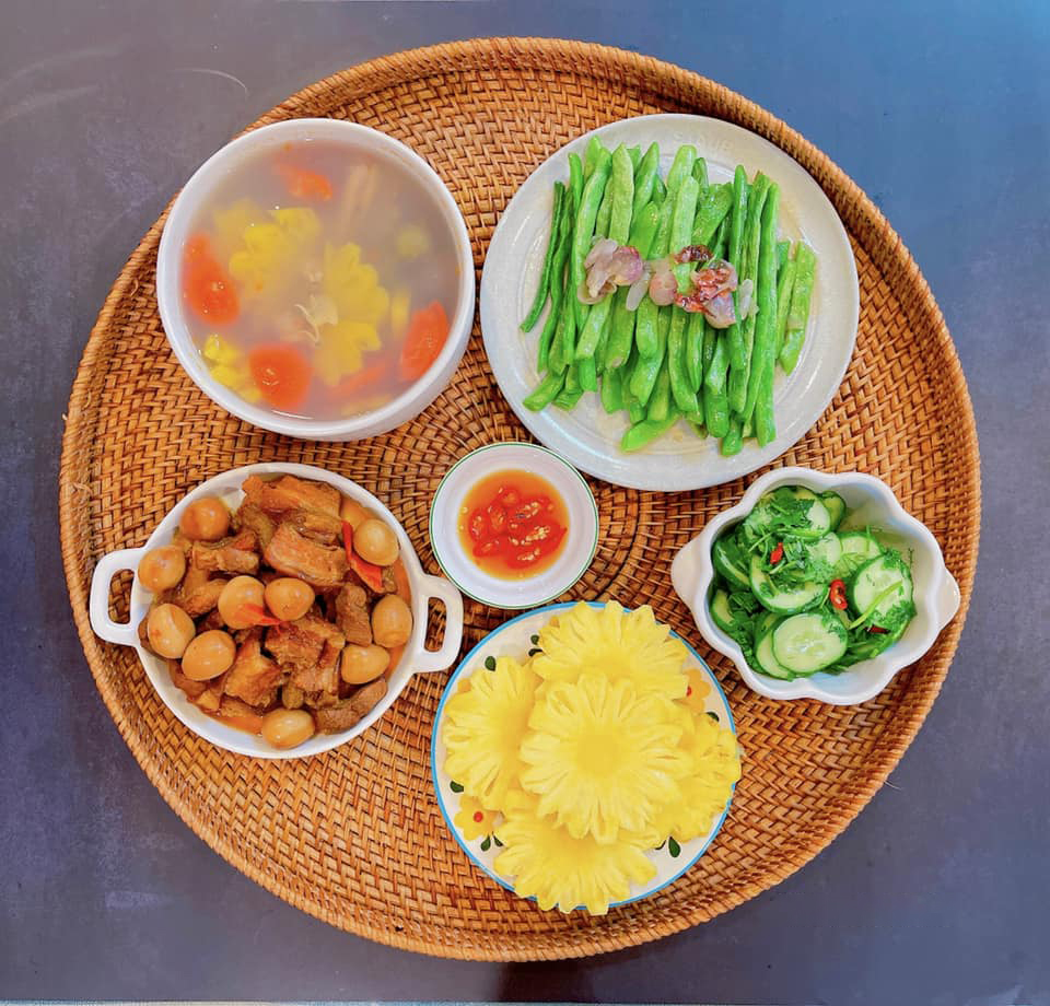 Thực đơn mâm cơm đa dạng, phong phú cho cả tháng không lo lặp