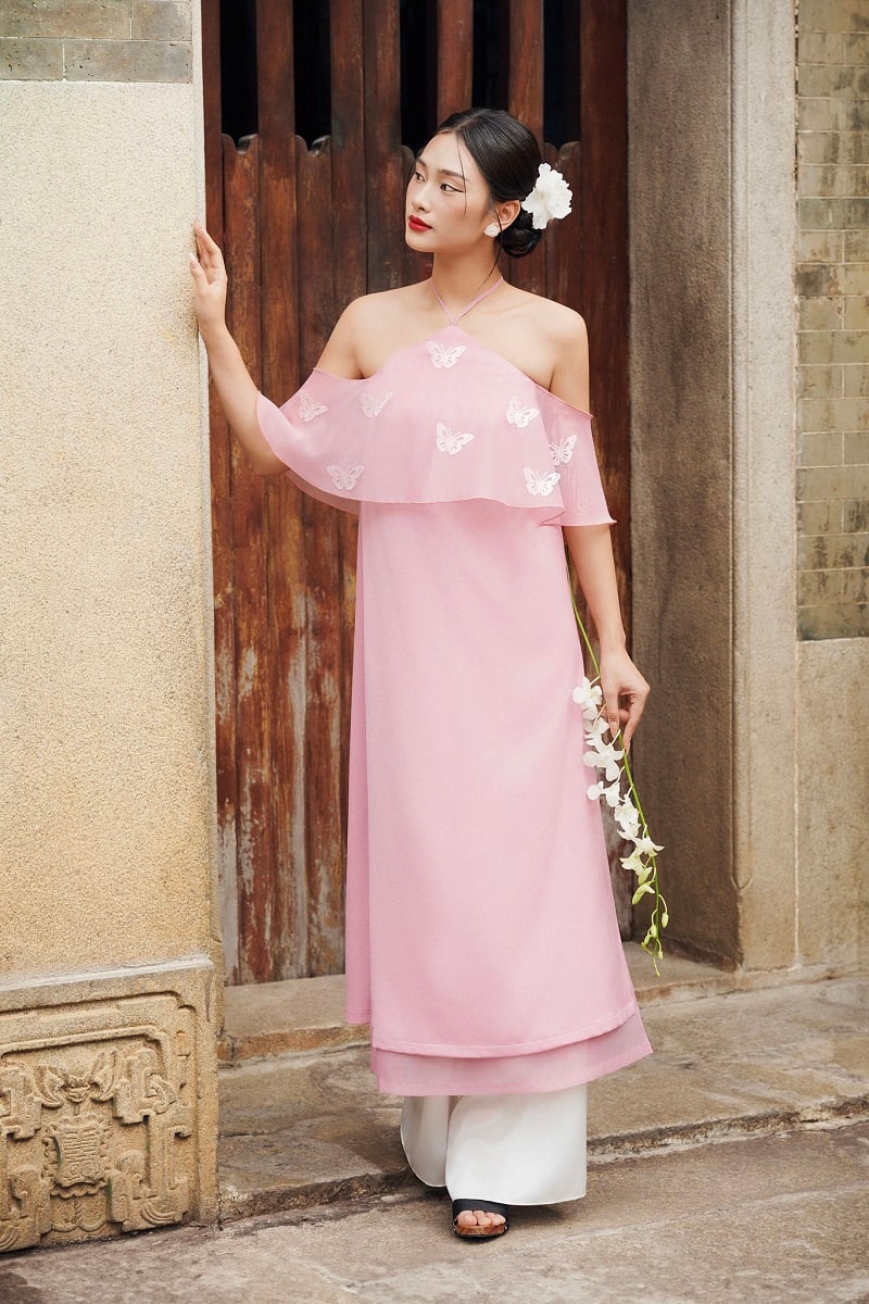 Áo dài Châu Sa nổi bật xuân