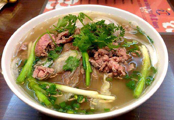 Phở bò bao nhiêu calo?