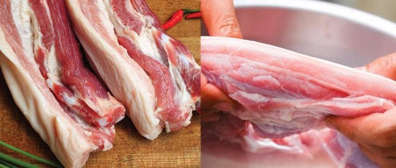 Miếng thịt ba chỉ tươi ngon, đã thái lát mỏng, nguyên liệu chính cho nhân bánh xèo giòn.