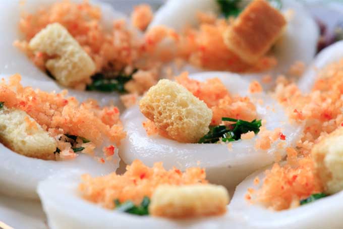 Ẩm thực Huế với bún bò và bánh bèo đặc trưng miền Trung