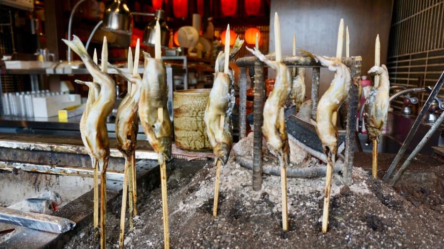 Tokyo: Historic Street Food and New Fish Market Tour