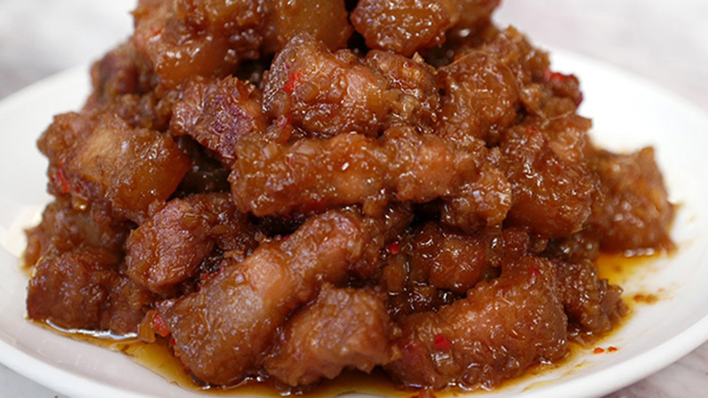 Thịt ba chỉ xào mắm ruốc đậm vị