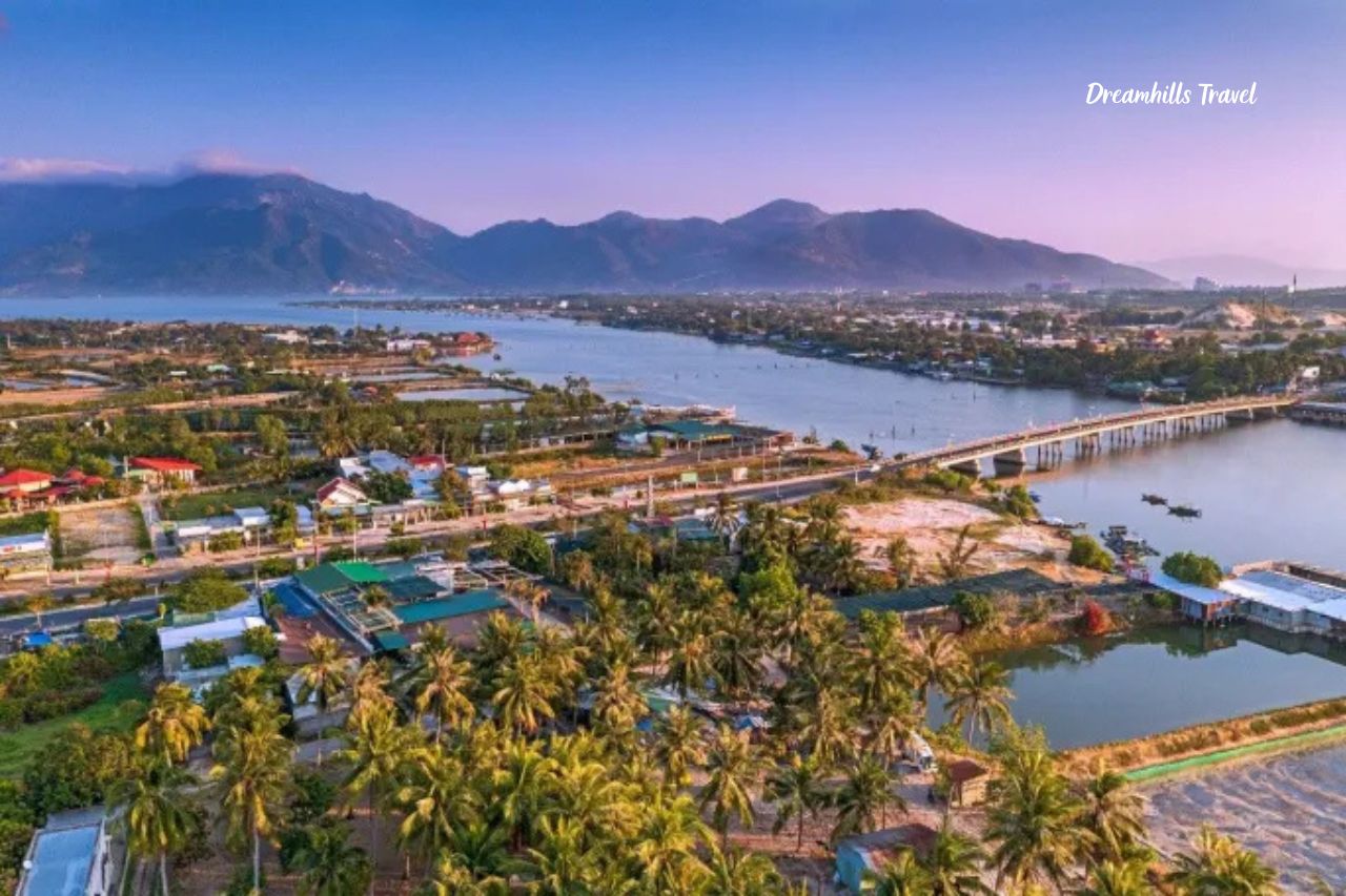 Khu đầm Thủy Triều Cam Ranh