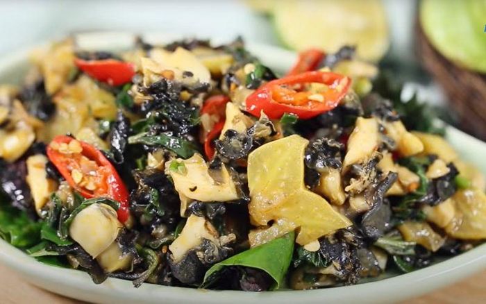 Ốc xào khế chua thanh, hợp mâm cơm nhiều món đậm vị