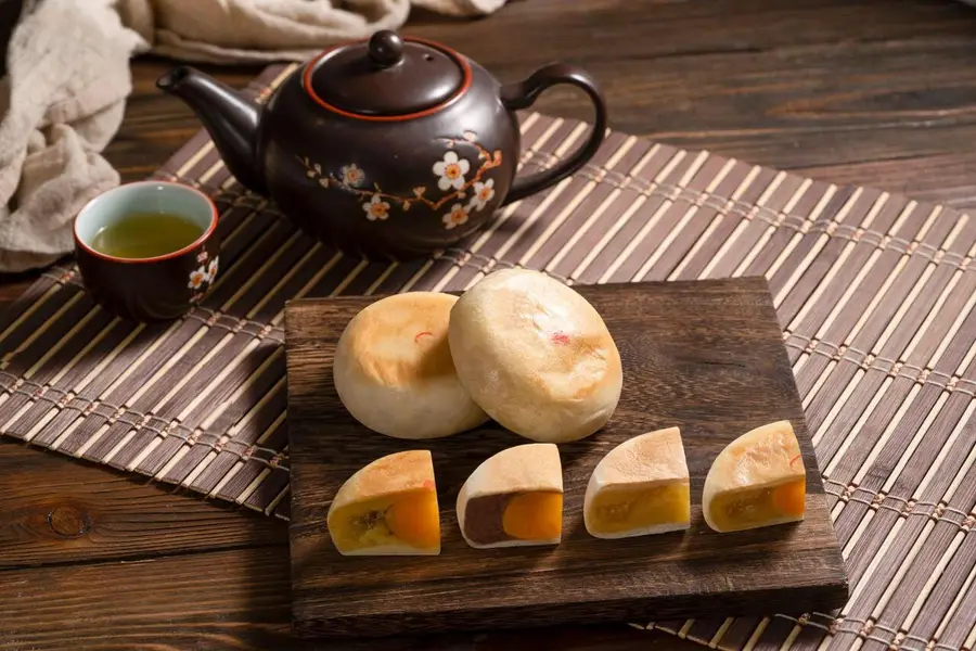 Bánh Pía là đặc sản miền Tây làm quà trứ danh