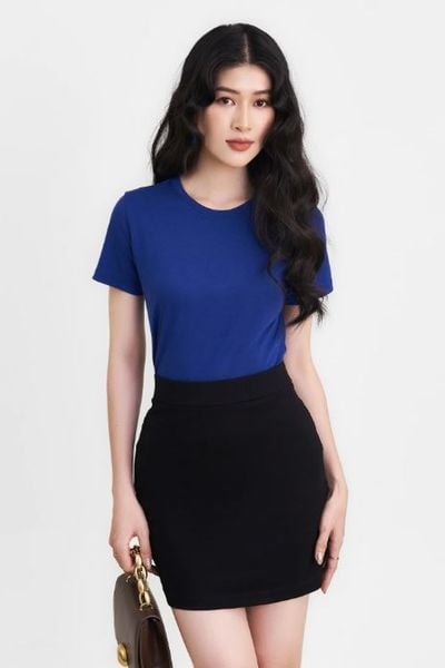 Áo thun phối chân váy midi