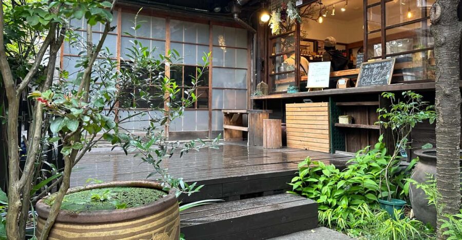 Tokyo Old Traditional Town~Yanaka Food & Cultural Tour